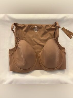SKIMS FITS EVERYBODY BACK SMOOTHING FULL COVERAGE BRA